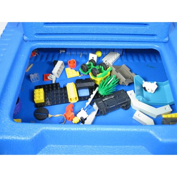 Lego Vintage 1984 Storage Travel Carry Case Assorted LOT Bricks Wheels Snap Lid - Picture 4 of 16